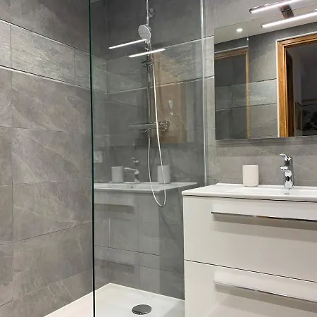 Chamonix, Terrasse, 4 Pers, Parking Prive - Fr-1-343-172 아파트